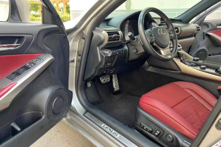 Used Lexus IS 2013 250 F SPORT
