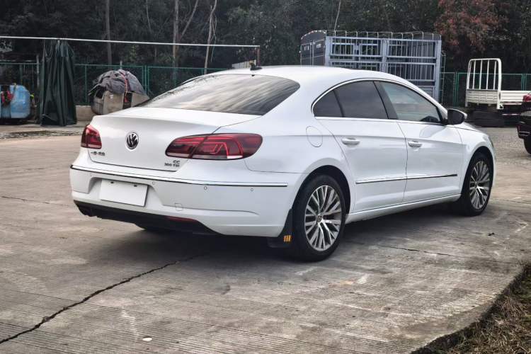 Used Volkswagen FAW-Volkswagen CC 2016 1.8TSI Luxury Model
