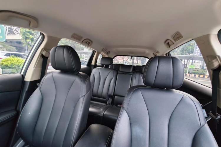 Used BYD Song MAX 2017 1.5T Manual Smart Connect Luxury 7-Seater