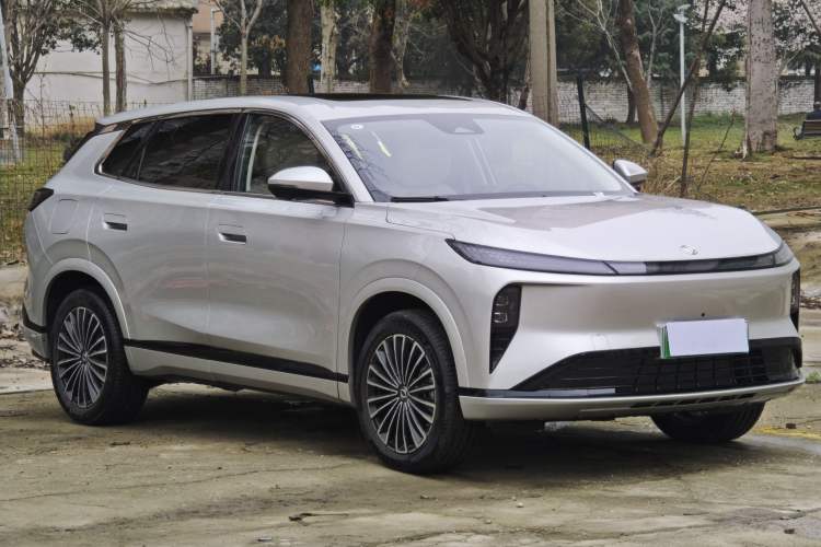 Used Dongfeng Aeolus L8 2025 Model 112KM Dream Edition
