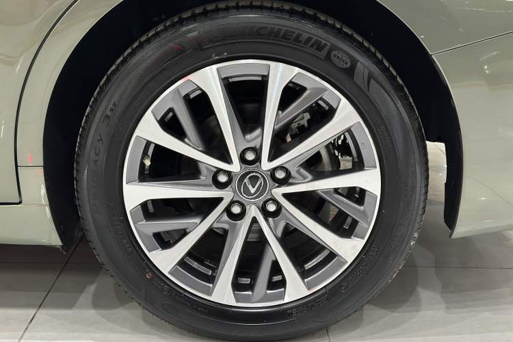 Used Lexus ES 2022 200 Excellence Edition Exterior 9