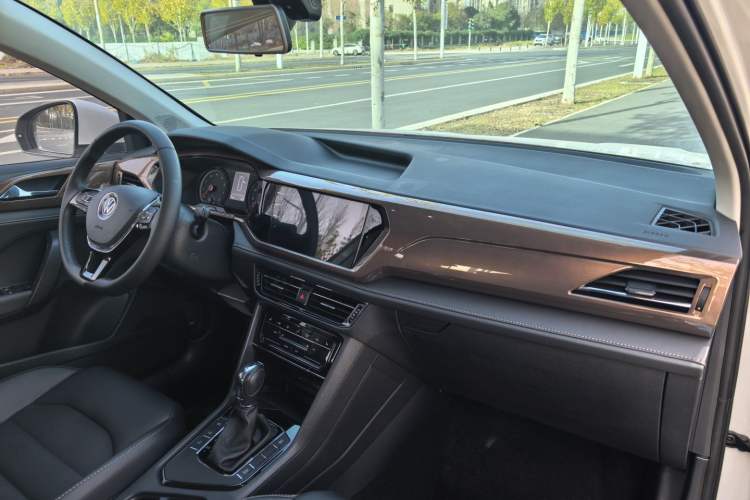 Used Volkswagen Tharu 2021 280TSI Two-Wheel-Drive Luxury Plus Edition