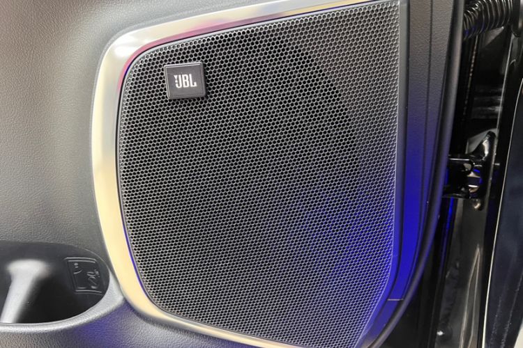 Used Toyota Vellfire 2021 Crown Dual-Engine 2.5L HV Prestige Edition
