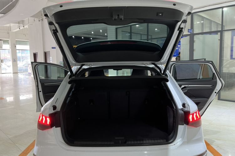 Used Audi A3 2021 Sportback 35 TFSI Advanced Sport Edition Interior 8