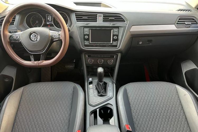 Used Volkswagen Tiguan L 2019 330TSI Automatic Two-Wheel Drive Luxury Edition China VI Standard