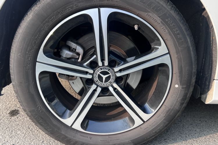 Used Mercedes-Benz A-Class 2022 Revised Version A 200 L Sport Sedan Fashionable Style Exterior 6