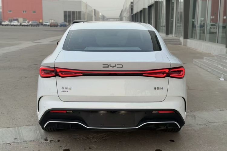 Used BYD Seal 06 New Energy 2024 DM-i 120KM Luxury Model
