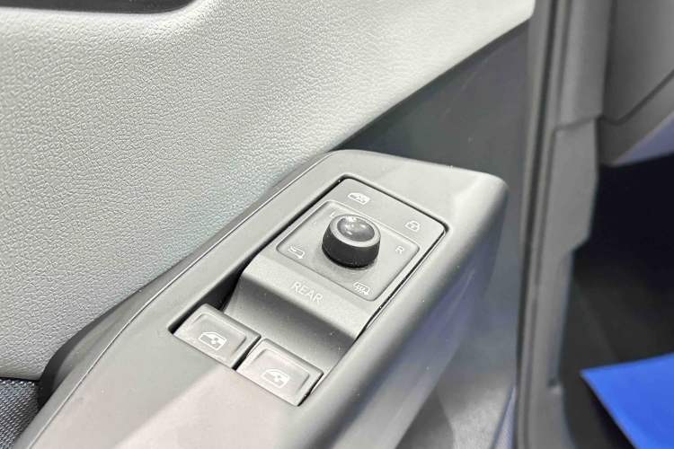 Used Volkswagen ID.3 2025 Smart Version Pure & Intelligent Enjoyment Edition
