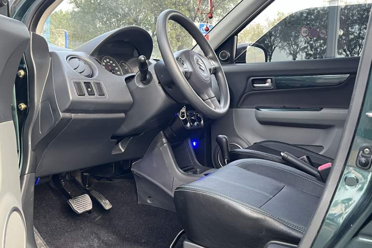 Used Suzuki Swift 2016 1.5L Automatic Fashionable Coolplay Edition
