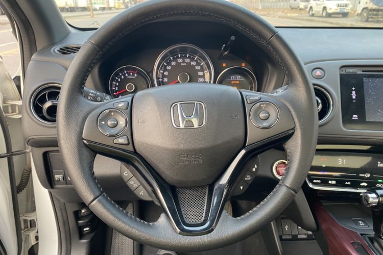 Used Honda XR-V 2015 1.8L VTi CVT Luxury Edition Interior 6