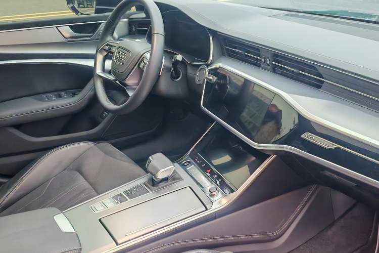 Used Audi A7L 2024 45 TFSI Luxury Edition