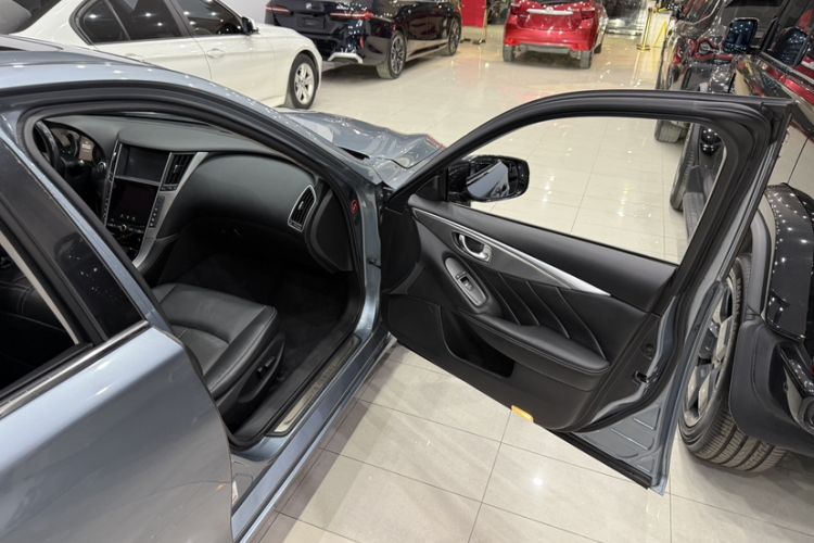 Used Infiniti Q50 2014 2.0T Luxury Edition