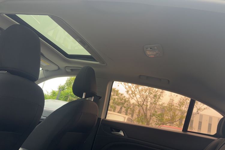 Used Peugeot 408 2015 1.2T Automatic Luxury Edition Headliner