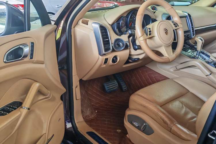 Used Porsche Cayenne 2014 Cayenne Platinum Edition 3.0T