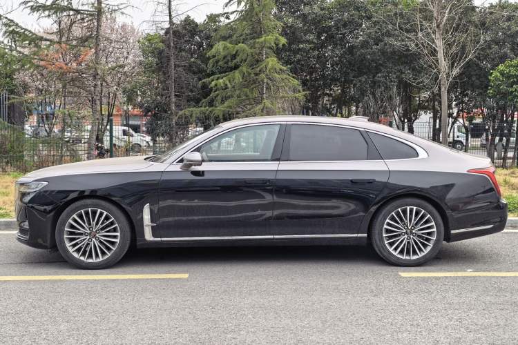 Used Hongqi H9 2022 2.0T Smart Connect Flagship Edition

