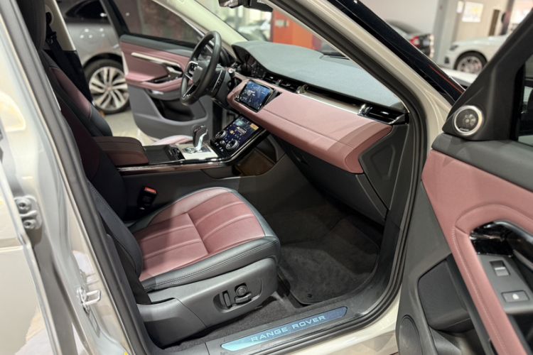 Used Land Rover Range Rover Evoque 2023 Aurora L 249 PS Luxury Edition
