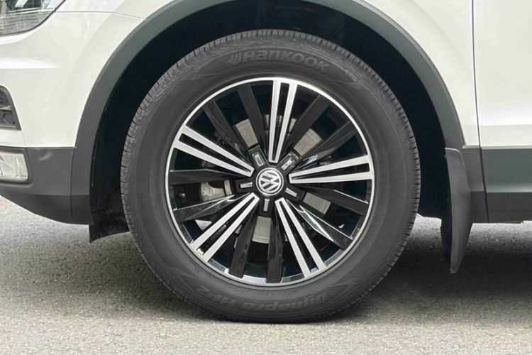 Used Volkswagen Tiguan L 2019 330TSI Automatic Two-Wheel Drive Panoramic Comfort Edition China VI Standard Exterior 5