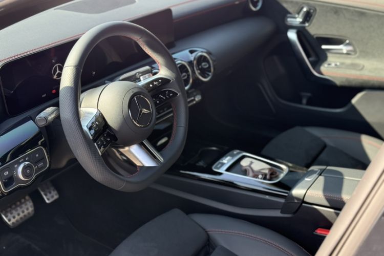 Used Mercedes-Benz CLA 2024-Year Facelifted CLA 200