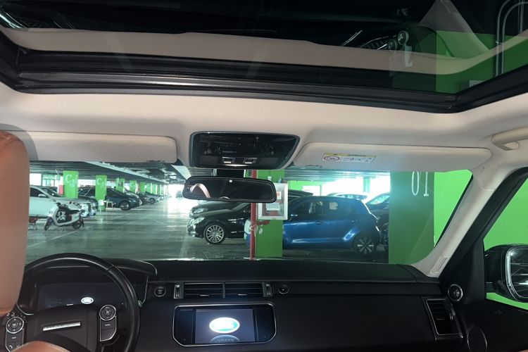 Used Land Rover Range Sport 2016 3.0 SC V6 HSE DYNAMIC Interior 5