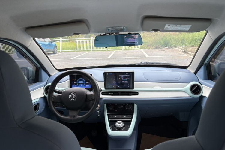 Used Dongfeng NAMMI BOX 2022 Revised Light Wind Edition 201 km Standard Version
