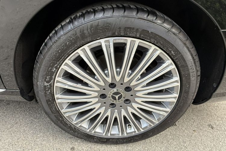 Used Mercedes-Benz E-Class 2023 E 300 L Luxury Model
