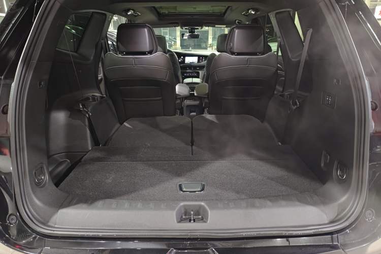 Used Buick Enclave 2022 652T 4x4 Prestige Flagship 6-Seater Interior 10