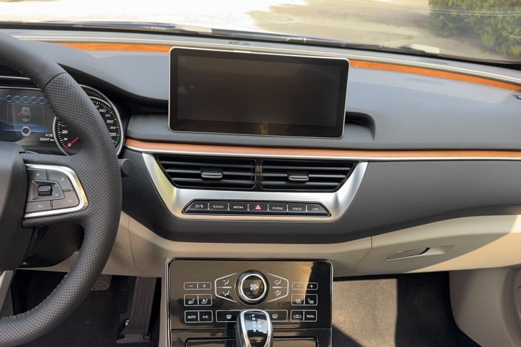 Used Hongqi H5 2019 30TD Smart Connect Dynamic Edition
