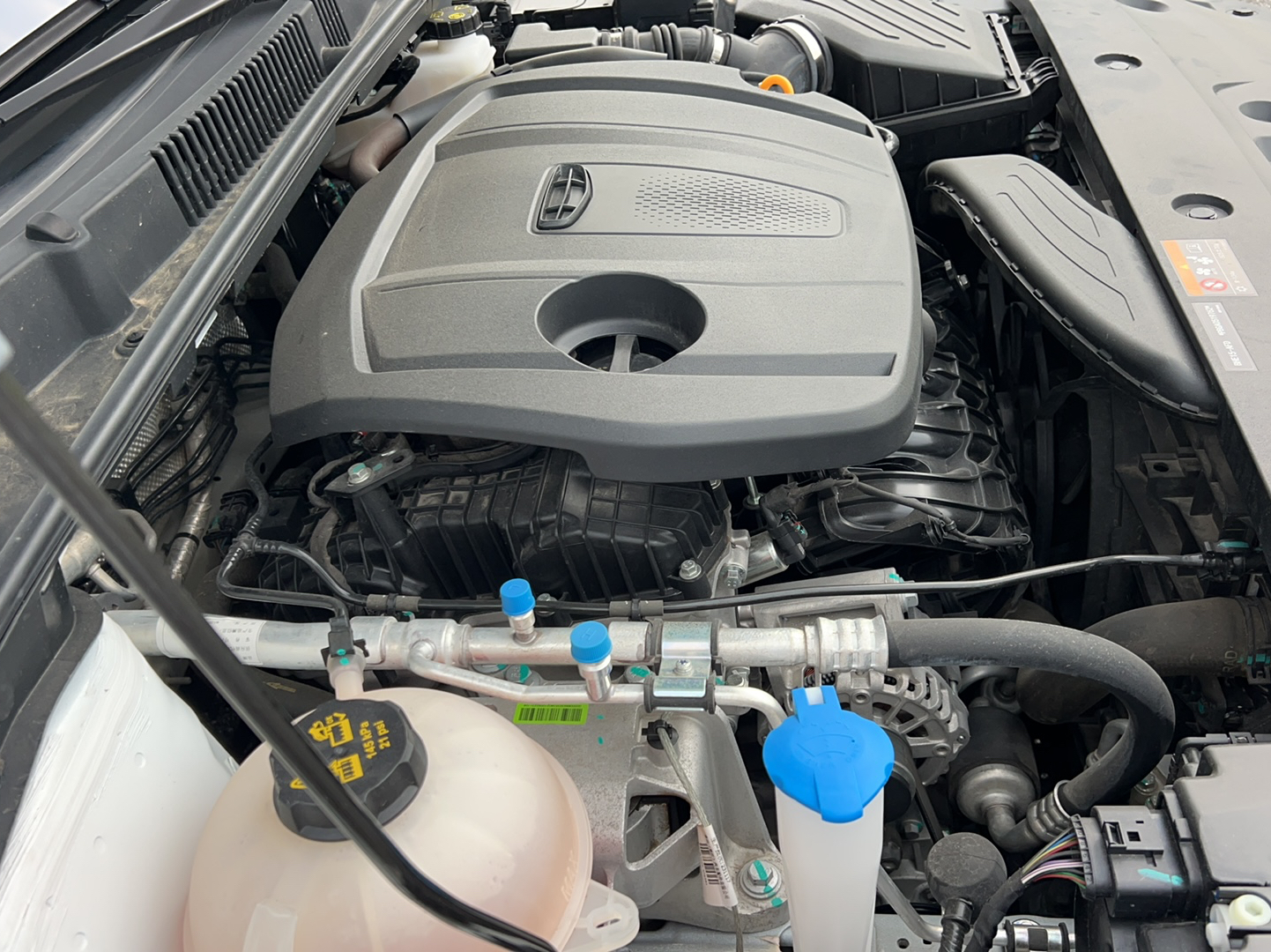 Geely Auto Emgrand 2023 4th Generation Champion Edition 1.5L CVT Luxury Model — снимка 15