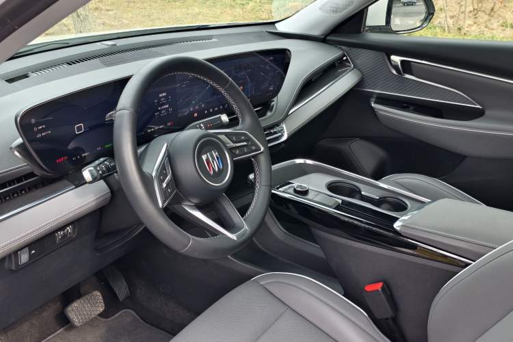 Used Buick E5 2025 Model 620KM Prestige Edition
