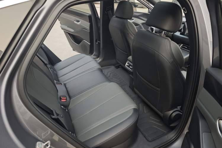 Used BYD Qin L 2025 EV 470KM Leading Edition
