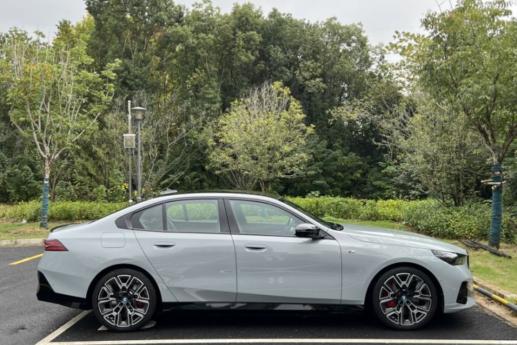 Used BMW i5 2024 xDrive M60