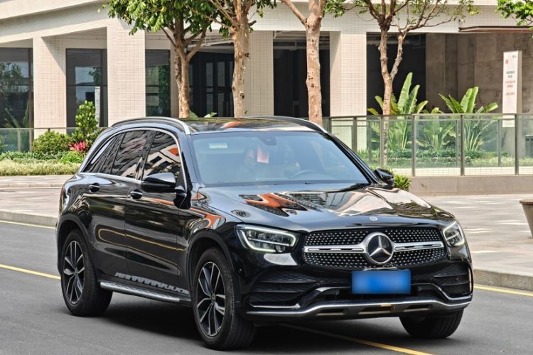 Used Mercedes-Benz GLC 2021 GLC 260 L 4MATIC Luxury Model Exterior 2