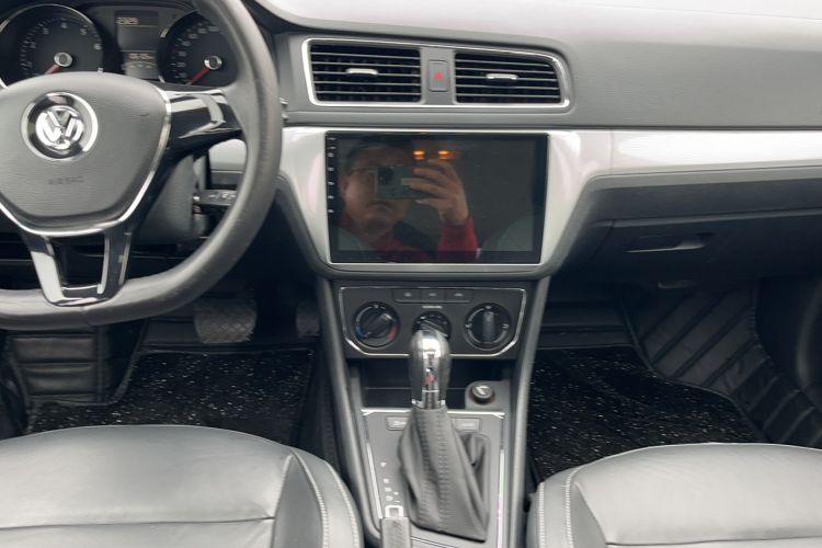 Used Volkswagen Gran Lavida 2015 1.6L Automatic Comfort Edition