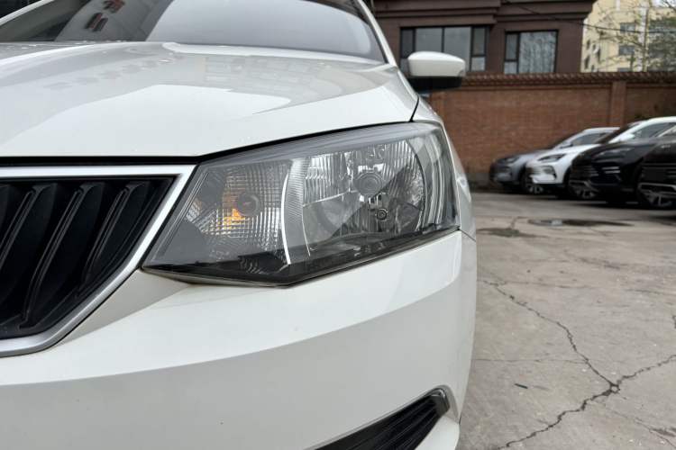 Used Skoda Fabia 2017 1.4L Manual Enjoy Edition