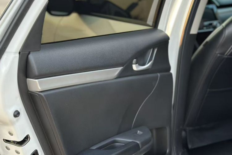 Used Honda Civic 2019 220TURBO CVT Dynamic Edition China VI Interior 10