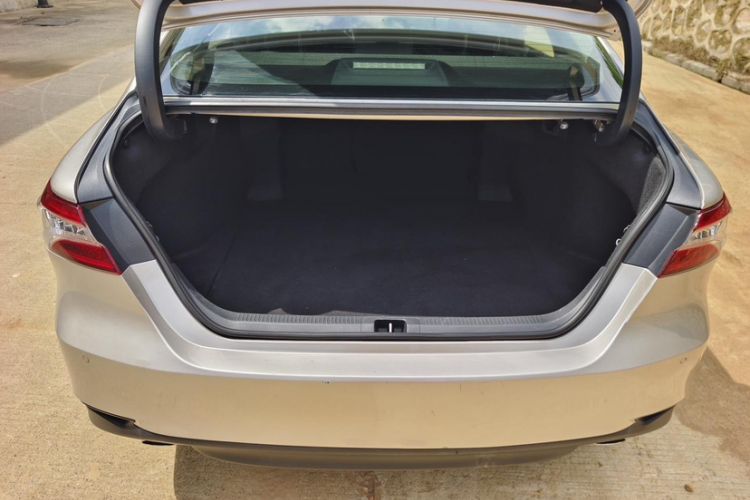 Used Toyota Camry 2019 2.0G Luxury Edition China VI Standard