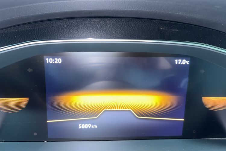 Used Volkswagen Magotan 2025 Revised Version 2 Zhongxiang Edition 280TSI DSG Luxury Trim Odometer Close Up