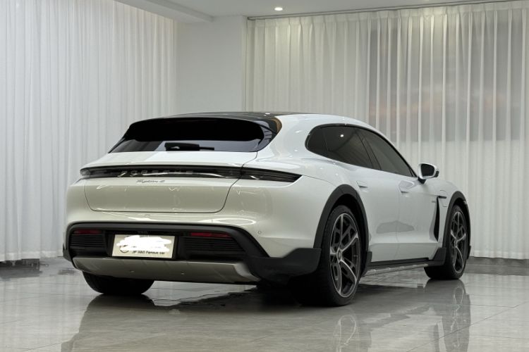 Used Porsche Taycan 2022 Taycan 4 Cross Turismo
