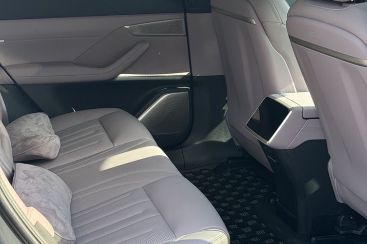 Used ONVO L60 2024 85 kWh Rear-Drive Version
