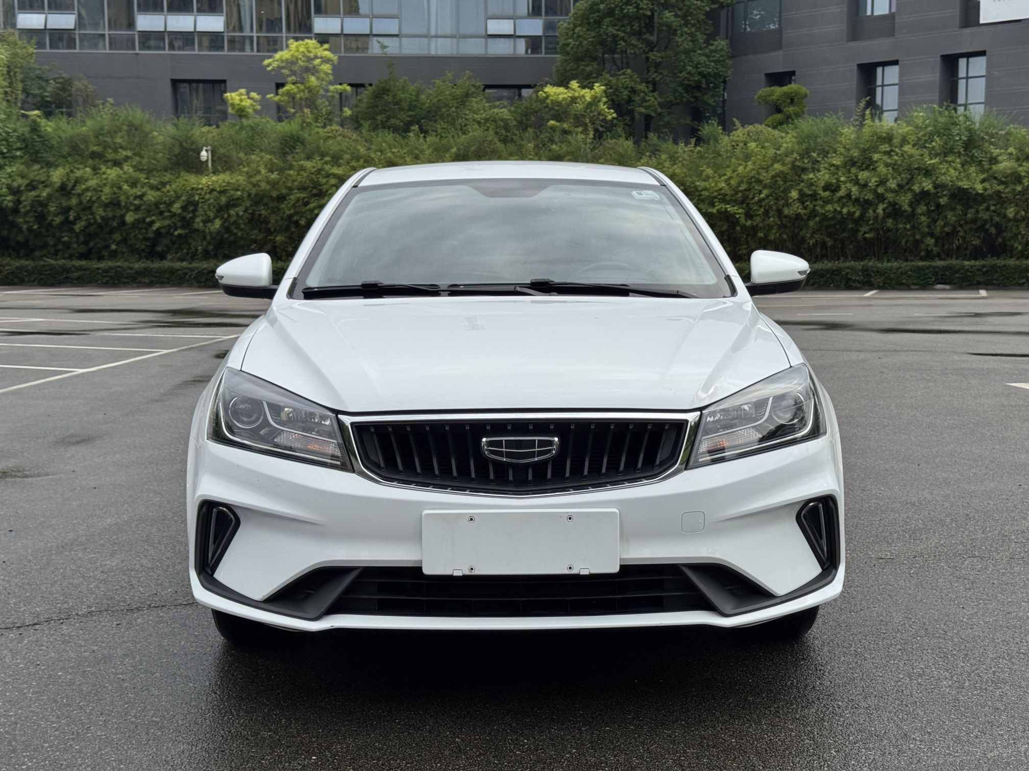 Geely Auto Emgrand 2021 UP 1.5L CVT Comfort Model — снимка 12