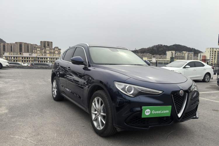 Used Alfa Romeo Stelvio 2017 2.0T 200HP Luxury Edition
