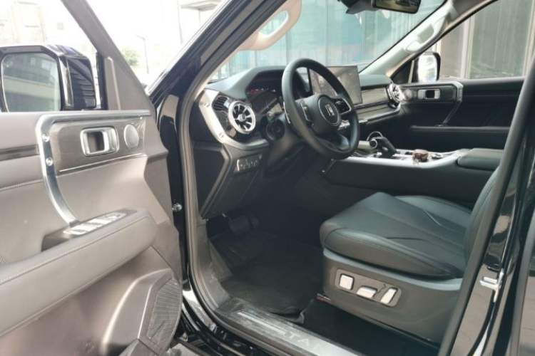 Used Tank 400 New Energy 2024 Hi4-T Off-Road Edition Interior 1