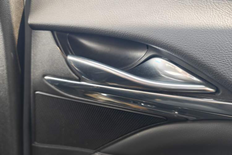 Used Cadillac CT4 2023 25T Luxury Model Interior 12