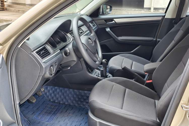 Used Volkswagen Bora 2018 1.5L Manual Fashion Model