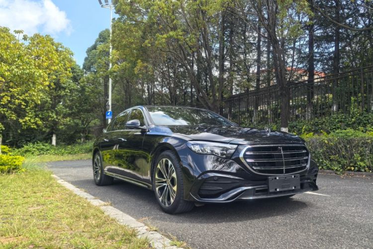 Used Mercedes-Benz E-Class 2024 Facelift E 300 L Fashion Sport Edition
