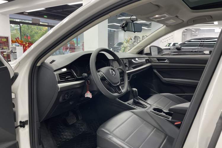 Used Volkswagen Lavida 2019 1.5L Automatic Comfort Edition China VI Standard