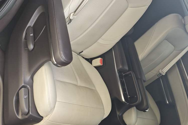 Used GAC Trumpchi M8 2023 Lingxiu Series 390T Prestige Edition Interior 6