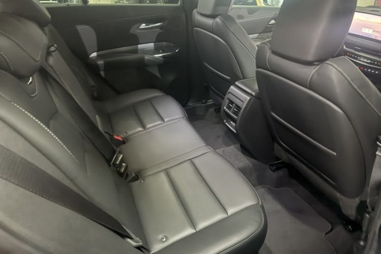 Used Cadillac XT4 2024 28T Two-Wheel-Drive Prestige Version