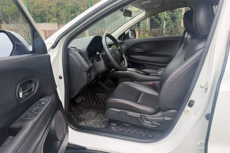 Used Honda Vezel 2016 1.8L CVT Front-Wheel Drive Pioneer Edition
