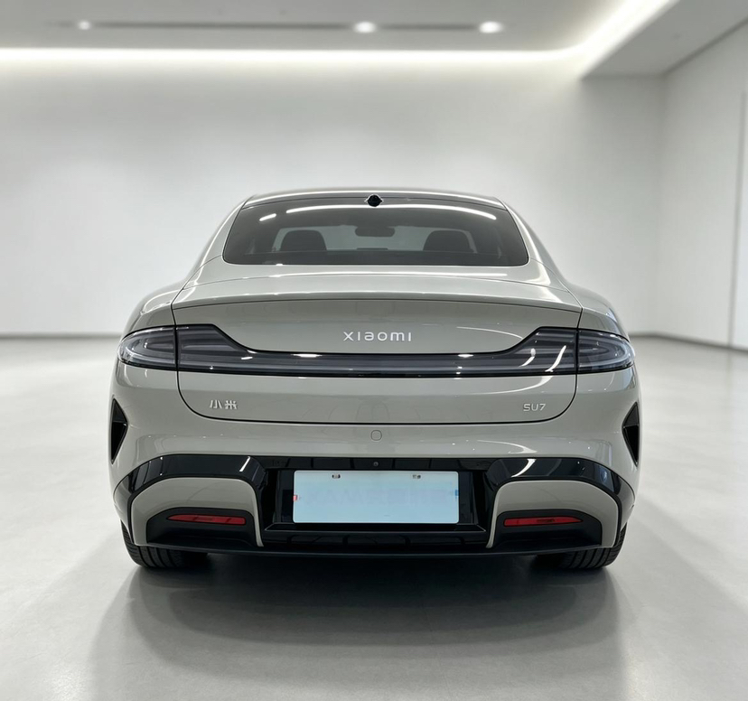 Xiaomi Auto SU7 2024 Rear-Drive Ultra-Long Range Advanced Pro-Level Intelligent Driving Version — снимка 13